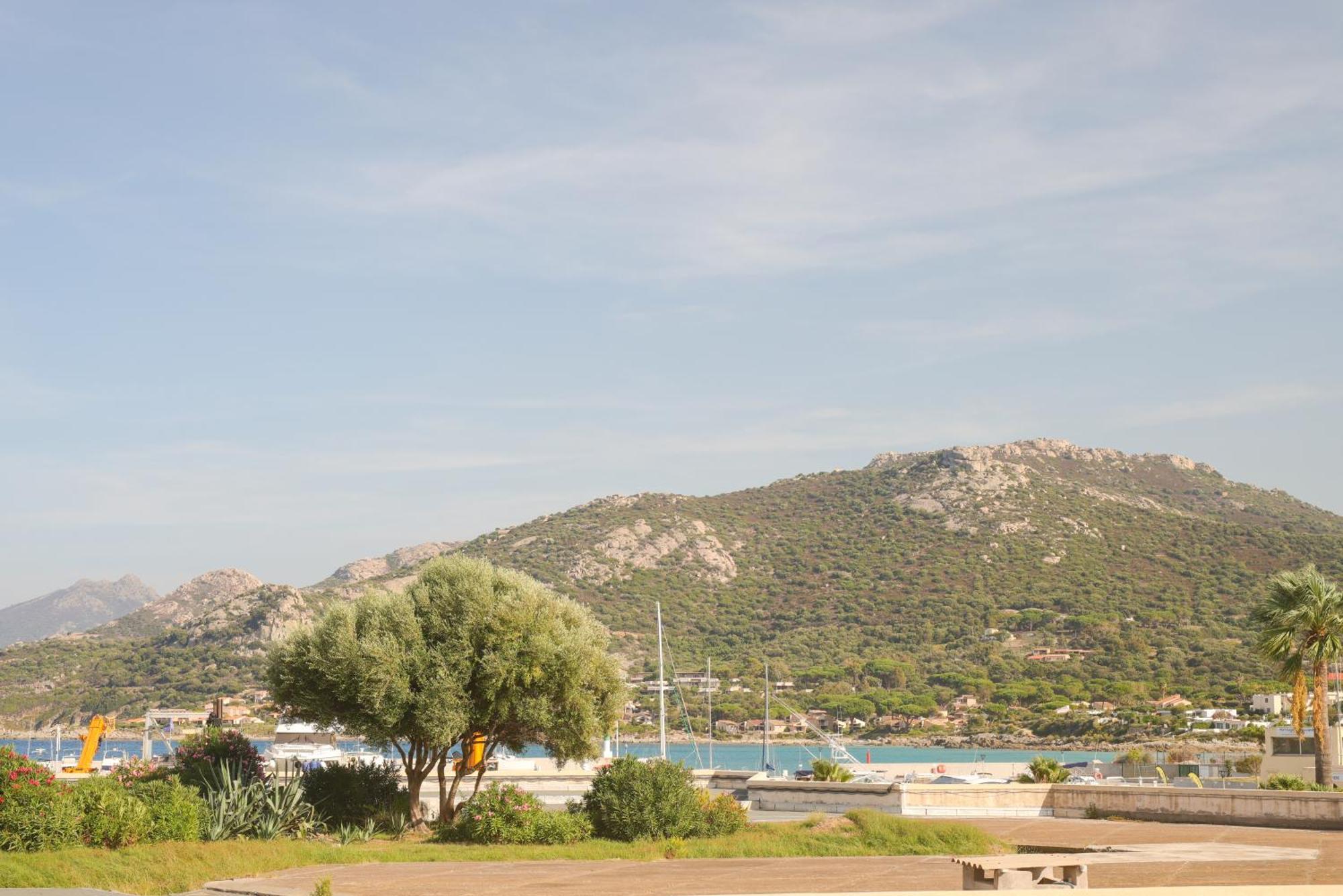 Appartement La Balagne , Bord De Mer, Grande Terrasse, Sant'Ambroggio Lumio  Exteriör bild